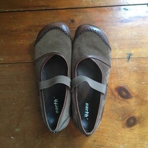 EUC Earth Shoes Size 9 (Kalso)